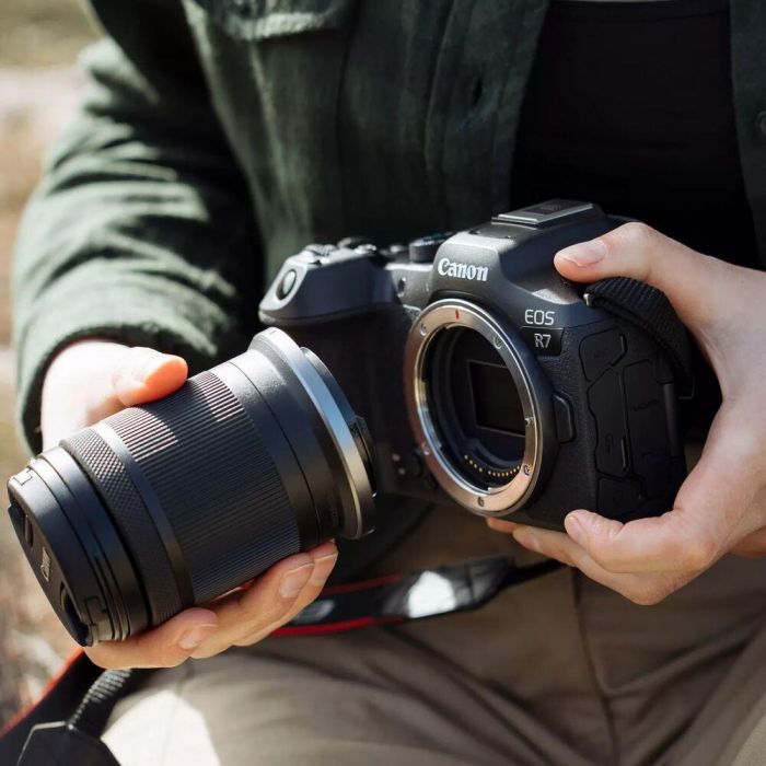 CANON DSLR EOS R7+RF-S18-150 IS STM - كاميرا رقمية | CANON - كانون CANON DSLR EOS R7+RF-S18-150 IS STM - كاميرا رقمية | CANON - كانون