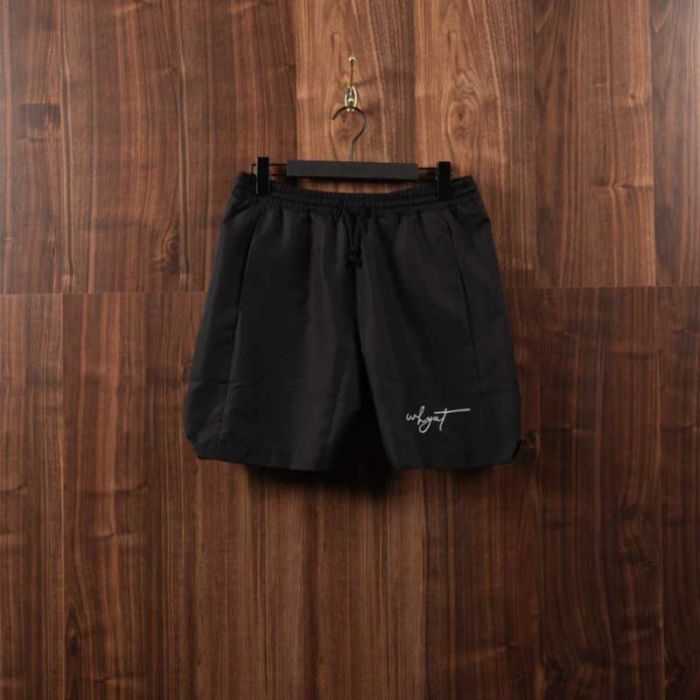 SHORT SIGNATURE LOGO - شورتات | WHYAT - وايت SHORT SIGNATURE LOGO - شورتات | WHYAT - وايت