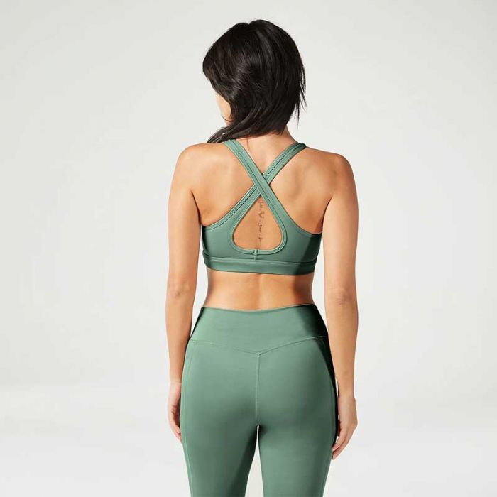 ESSENTIAL MEDIUM IMPACT BRA - حمالة صدر رياضية | SQUATWOLF - سكوات ولف ESSENTIAL MEDIUM IMPACT BRA - حمالة صدر رياضية | SQUATWOLF - سكوات ولف
