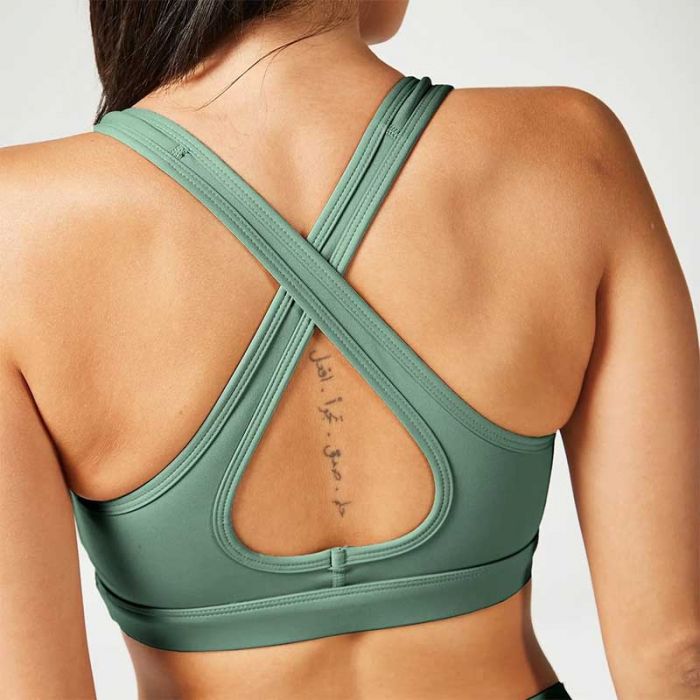 ESSENTIAL MEDIUM IMPACT BRA - حمالة صدر رياضية | SQUATWOLF - سكوات ولف ESSENTIAL MEDIUM IMPACT BRA - حمالة صدر رياضية | SQUATWOLF - سكوات ولف