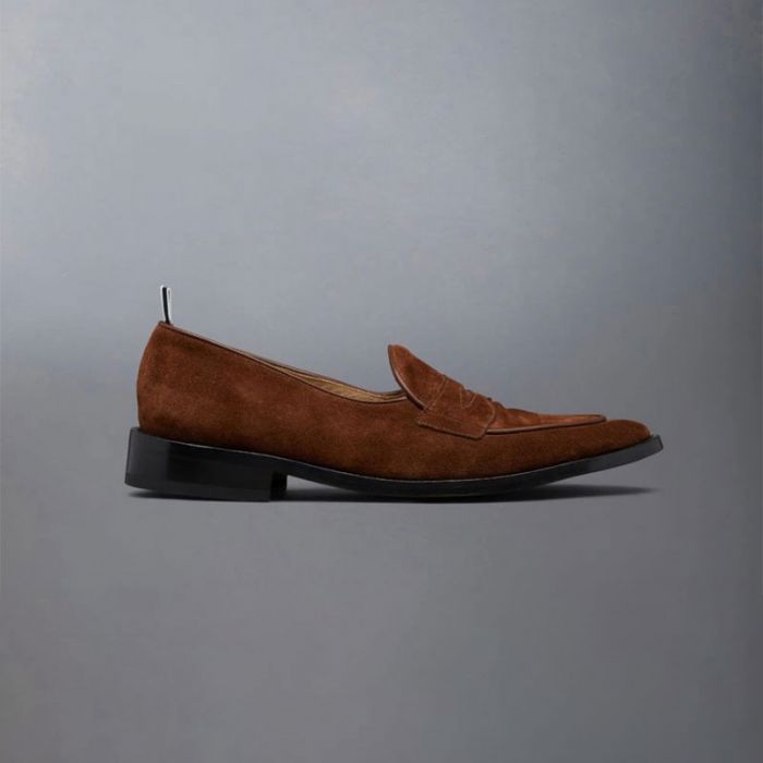 VARSITY PENNY LOAFER - أحذية رجالية | THOM BROWNE - توم براون VARSITY PENNY LOAFER - أحذية رجالية | THOM BROWNE - توم براون