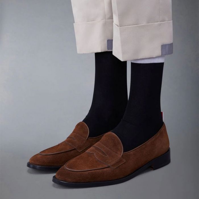 VARSITY PENNY LOAFER - أحذية رجالية | THOM BROWNE - توم براون VARSITY PENNY LOAFER - أحذية رجالية | THOM BROWNE - توم براون
