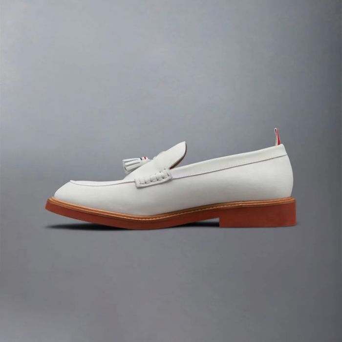 TASSEL LOAFER - أحذية رجالية | THOM BROWNE - توم براون TASSEL LOAFER - أحذية رجالية | THOM BROWNE - توم براون