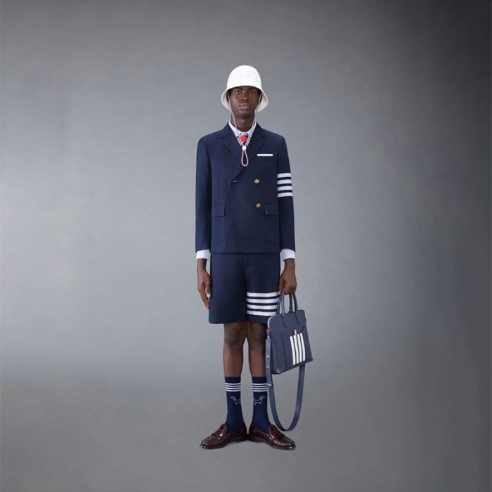 DOUBLE WELT POCKET SHORT - شورتات | THOM BROWNE - توم براون DOUBLE WELT POCKET SHORT - شورتات | THOM BROWNE - توم براون