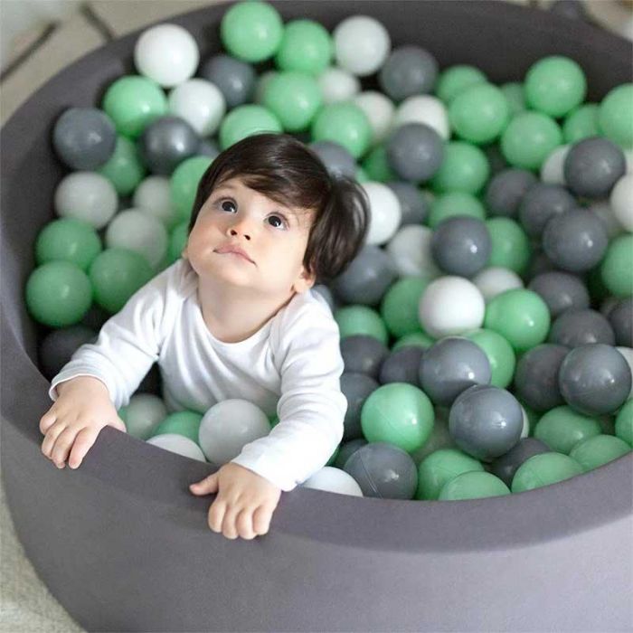 Grey Ball Pit - Green Grey White Balls - لعبه اطفال | LARISA AND PUMPKIN - لاريسا أند بمبكين Grey Ball Pit - Green Grey White Balls - لعبه اطفال | LARISA AND PUMPKIN - لاريسا أند بمبكين