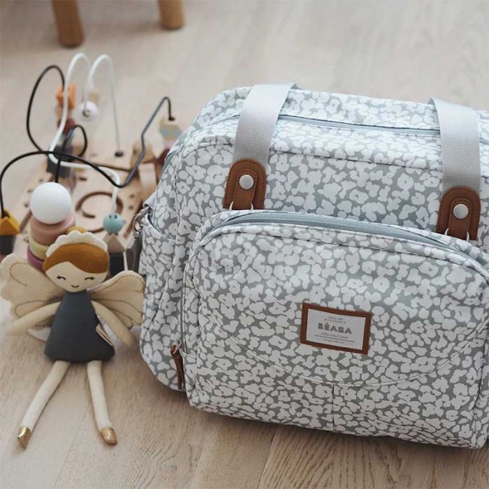 GENEVA II CHANGING BAG CHERRY BLOSSOM - إكسسوارات | BEABA - بيابا GENEVA II CHANGING BAG CHERRY BLOSSOM - إكسسوارات | BEABA - بيابا