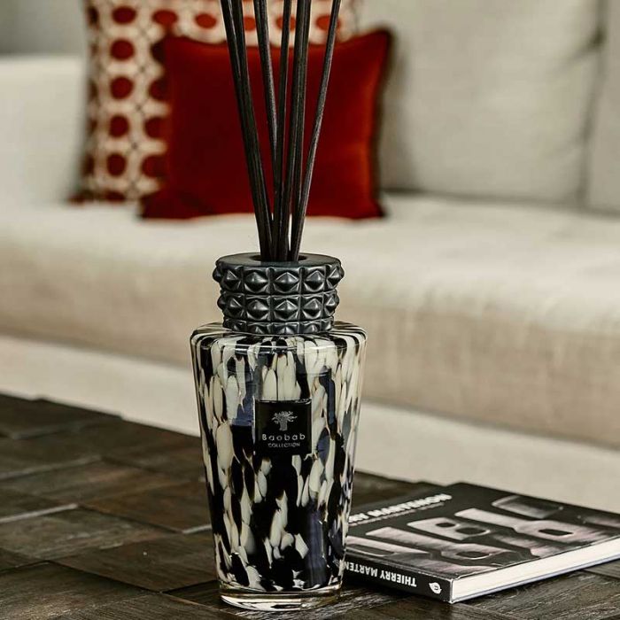 TOTEM 5L BLACK PEARLS LUXURY BOTTLE DIFFUSER - كتاب | BAOBAB COLLECTION - مجموعة باوباب TOTEM 5L BLACK PEARLS LUXURY BOTTLE DIFFUSER - كتاب | BAOBAB COLLECTION - مجموعة باوباب