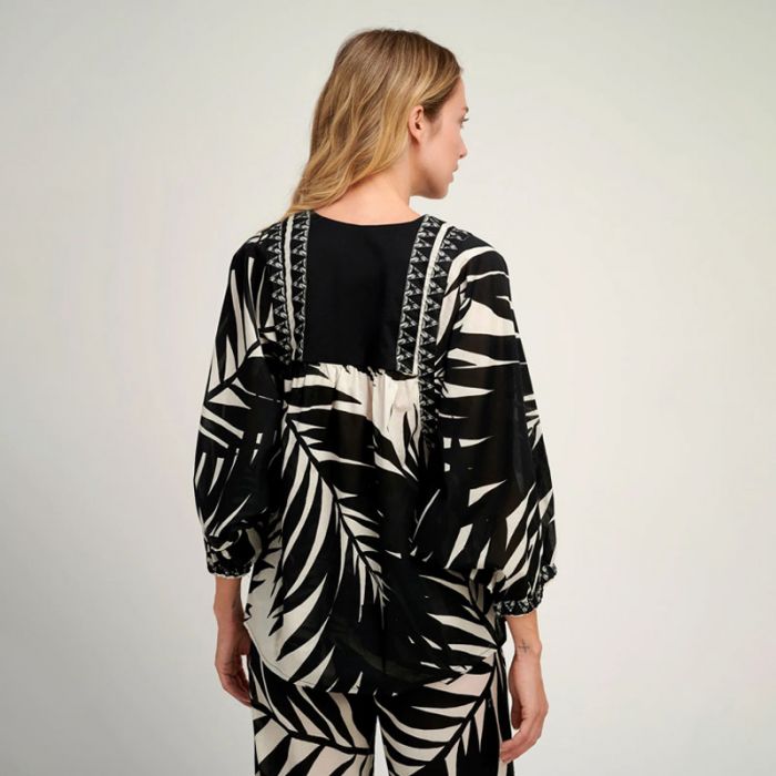 BLOUSE - بلوزة LS | PEARL AND CAVIAR - بيرل اند كافيار BLOUSE - بلوزة LS | PEARL AND CAVIAR - بيرل اند كافيار
