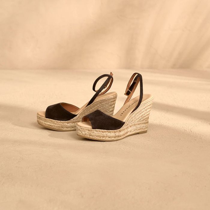 OPEN TOE WEDGE ESPADRILLES - صنادل نسائية | MANEBI - مانيبي OPEN TOE WEDGE ESPADRILLES - صنادل نسائية | MANEBI - مانيبي