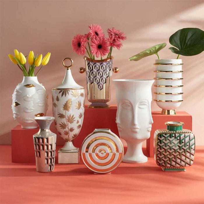 DORA MAAR URN WHITE OS: JONATHAN ADLER - مزهرية | JONATHAN ADLER - جوناثان أدلر DORA MAAR URN WHITE OS: JONATHAN ADLER - مزهرية | JONATHAN ADLER - جوناثان أدلر