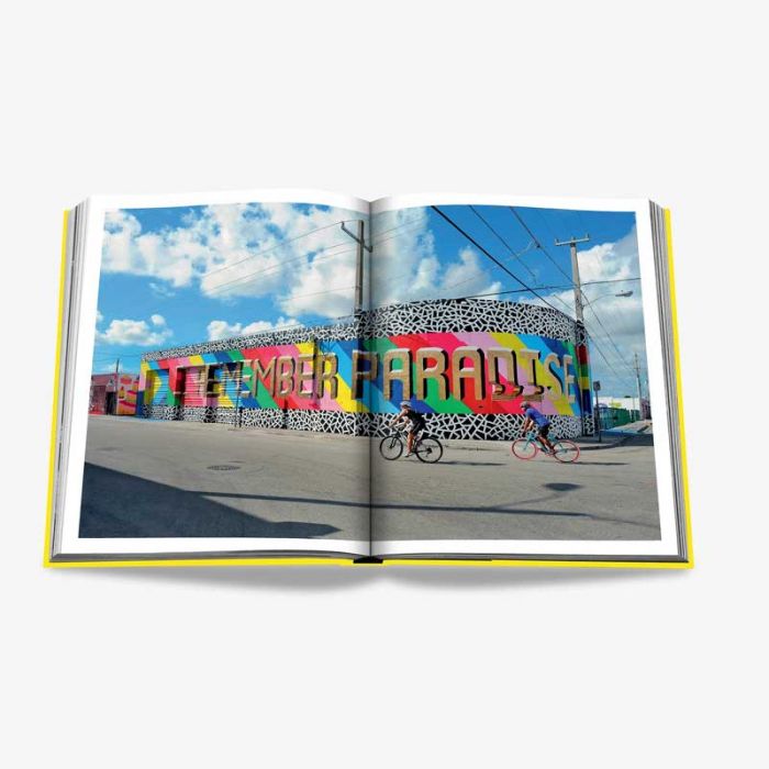 MIAMI BEACH: ASSOULINE - كتاب | ASSOULINE - ملاشيت MIAMI BEACH: ASSOULINE - كتاب | ASSOULINE - ملاشيت