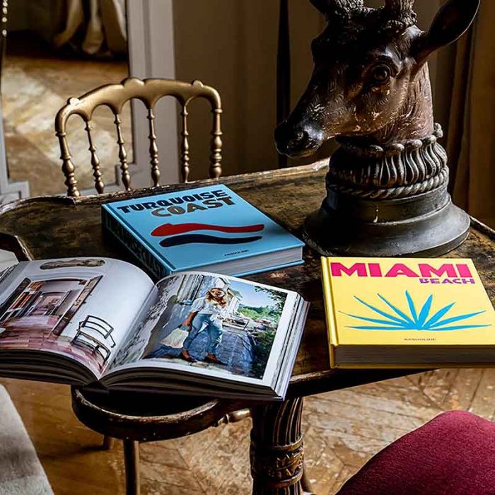 MIAMI BEACH: ASSOULINE - كتاب | ASSOULINE - ملاشيت MIAMI BEACH: ASSOULINE - كتاب | ASSOULINE - ملاشيت