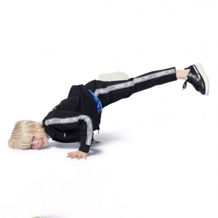 BOY SWEATPANTS - بنطال رياضة | KARL LAGERFELD - كارل لاغرفيلد BOY SWEATPANTS - بنطال رياضة | KARL LAGERFELD - كارل لاغرفيلد
