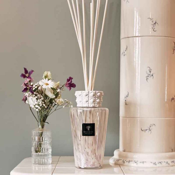 TOTEM 5L WHITE PEARLS LUXURY BOTTLE DIFFUSER - كتاب | BAOBAB COLLECTION - مجموعة باوباب TOTEM 5L WHITE PEARLS LUXURY BOTTLE DIFFUSER - كتاب | BAOBAB COLLECTION - مجموعة باوباب