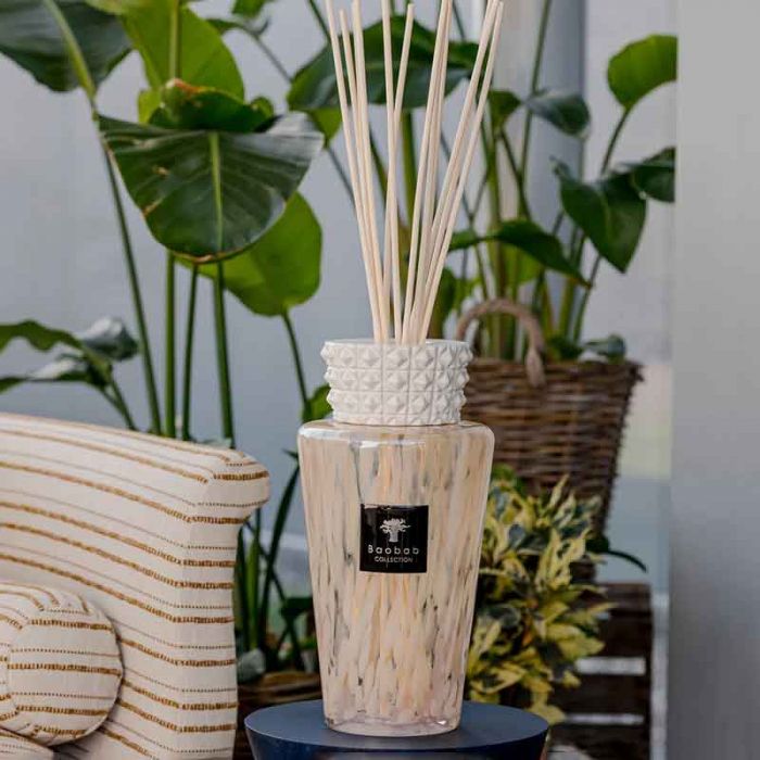 TOTEM 5L WHITE PEARLS LUXURY BOTTLE DIFFUSER - كتاب | BAOBAB COLLECTION - مجموعة باوباب TOTEM 5L WHITE PEARLS LUXURY BOTTLE DIFFUSER - كتاب | BAOBAB COLLECTION - مجموعة باوباب