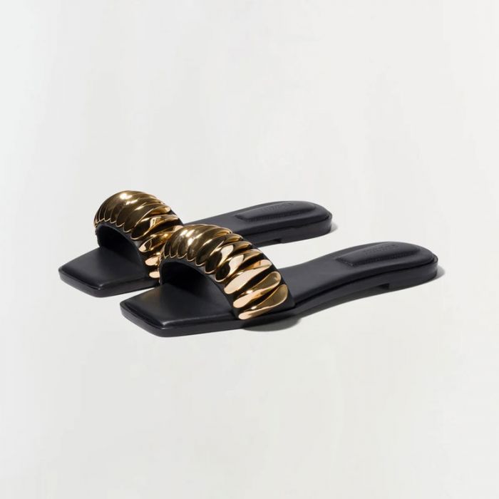 RIPPLE FLAT SANDAL - أحذية نسائية | SIMKHAI - سيمخاي RIPPLE FLAT SANDAL - أحذية نسائية | SIMKHAI - سيمخاي
