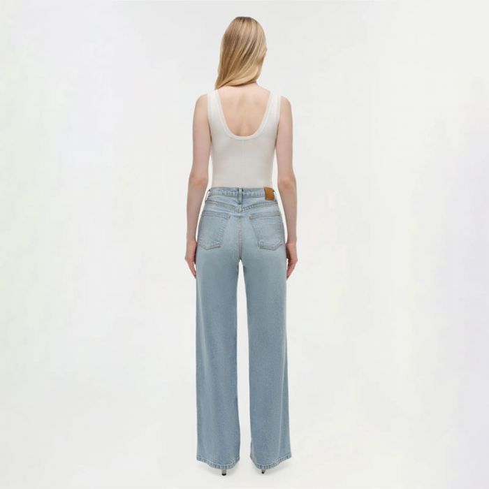 SAVANA STRAIGHT LEG JEAN - بنطلونات | SIMKHAI - سيمخاي SAVANA STRAIGHT LEG JEAN - بنطلونات | SIMKHAI - سيمخاي
