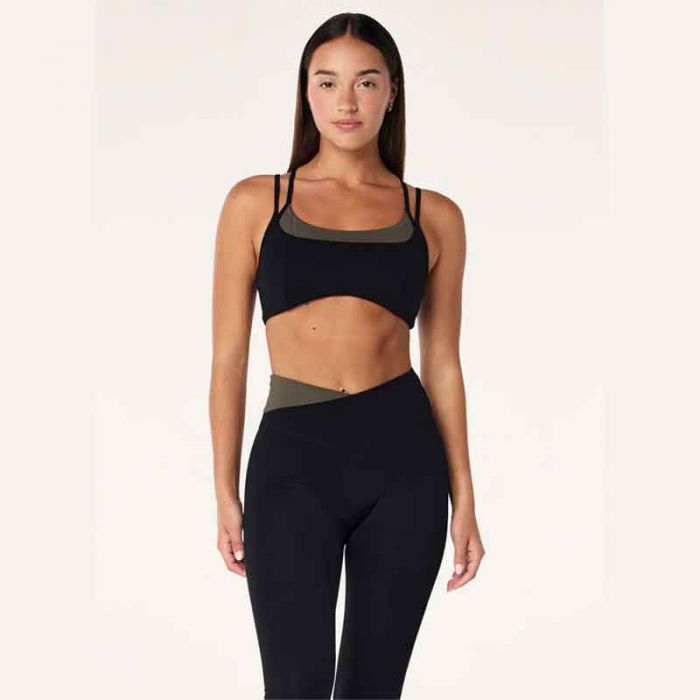 DISTORTION SPORTS BRA - بنطلون ضيق | P.E NATION - بي إي نايشن DISTORTION SPORTS BRA - بنطلون ضيق | P.E NATION - بي إي نايشن