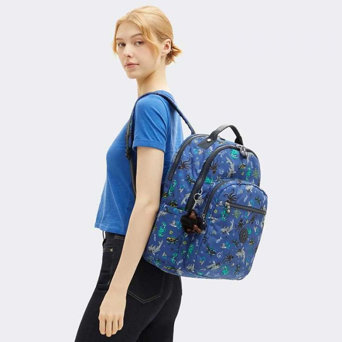 SEOUL LAP LARGE BACKPACK : KIPLING : UNDERSEA PARTY : OS - شنطة ظهر | KIPLING - كيبلينج SEOUL LAP LARGE BACKPACK : KIPLING : UNDERSEA PARTY : OS - شنطة ظهر | KIPLING - كيبلينج