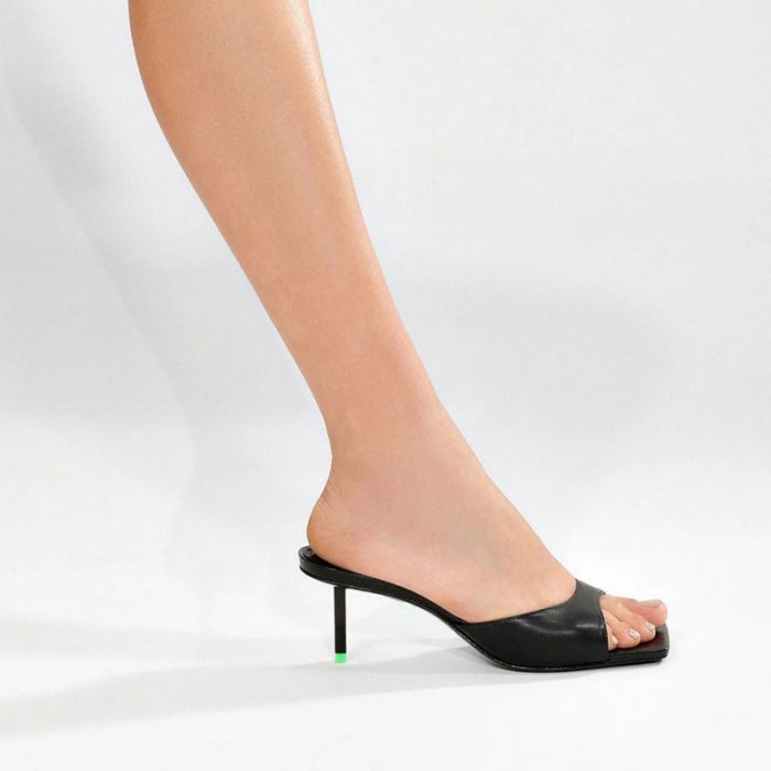 SLIP ON - صنادل نسائية | SCHUTZ - شوتز SLIP ON - صنادل نسائية | SCHUTZ - شوتز