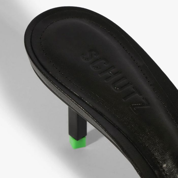 SLIP ON - صنادل نسائية | SCHUTZ - شوتز SLIP ON - صنادل نسائية | SCHUTZ - شوتز