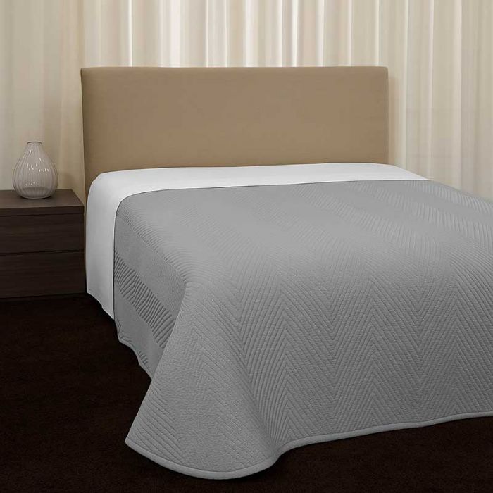 LETIZIA QUILTED COVERLET 290X270 SILVER MOON: SIGNORIA - أغطية سرير | SIGNORIA - سينيوريا