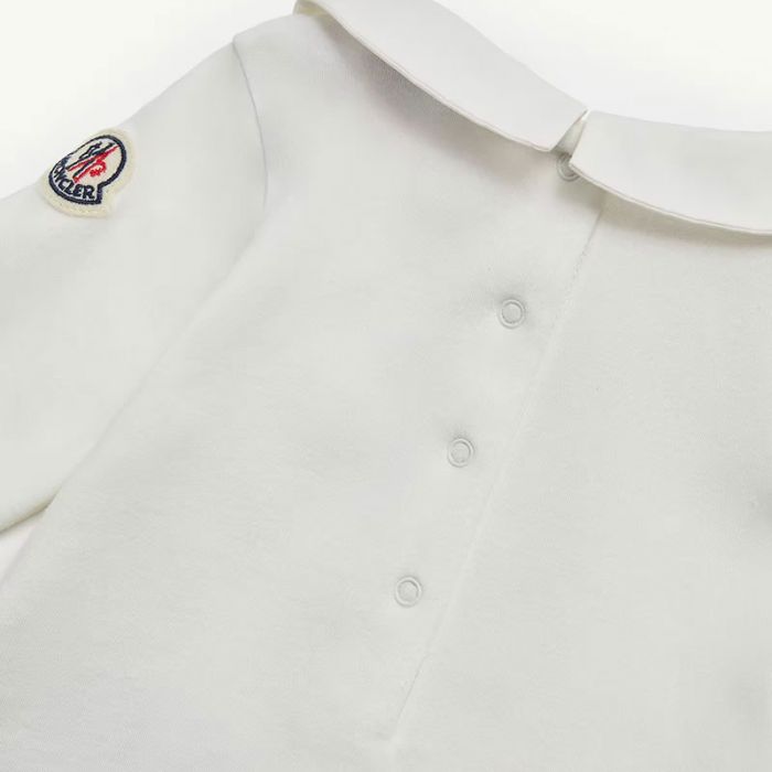 NEWBORN SET OF 3 - طقم اطفال | MONCLER - مونكلير NEWBORN SET OF 3 - طقم اطفال | MONCLER - مونكلير