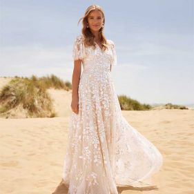 SEQUIN PARADISE SHORT SLEEVE GOWN  - فستان