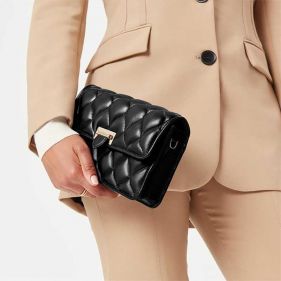 LOTTIE PILLOW CLUTCH - حقائب يد نسائية