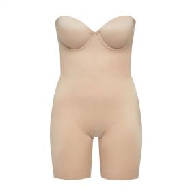 STRAPLESS CUPPED BODYSUIT  - بدلة من قطعة واحدة