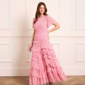 WILD ROSE SHORT SLEEVE GOWN - فستان