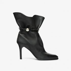 BOOTS - أحذية نسائية