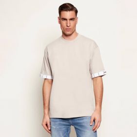 T-SHIRT  - تي شيرتات  كم قصير