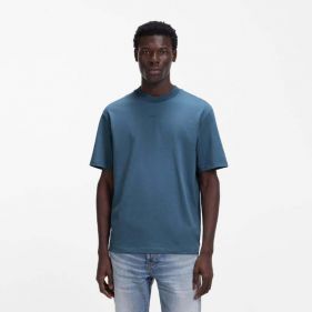 T-SHIRT  - تي شيرتات  كم قصير