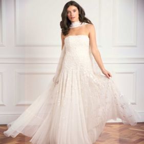 LEA DITSY STRAPLESS CAPE GOWN  - فستان