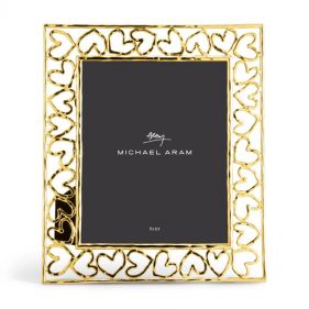 HEART FRAME: MICHAEL ARAM -  إطارات الصور