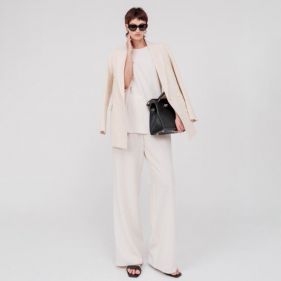 BACK ROUND HEM BLOUSE AND PANT SET  - مجموعة من الملابس