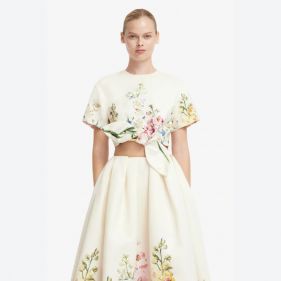 RILEY EMBROIDERED SLEEVE TOP  - توب