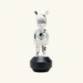 THE GUEST BY HENN KIM LITTLE: LLADRO - الديكورات
